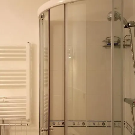 Confortable 2 Pieces Calme A 200 M Wifi Cabourg