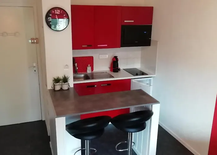 Confortable 2 Pièces Calme à 200 M Wifi *